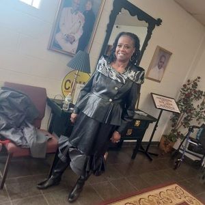 Meet your Posher, Marilyn